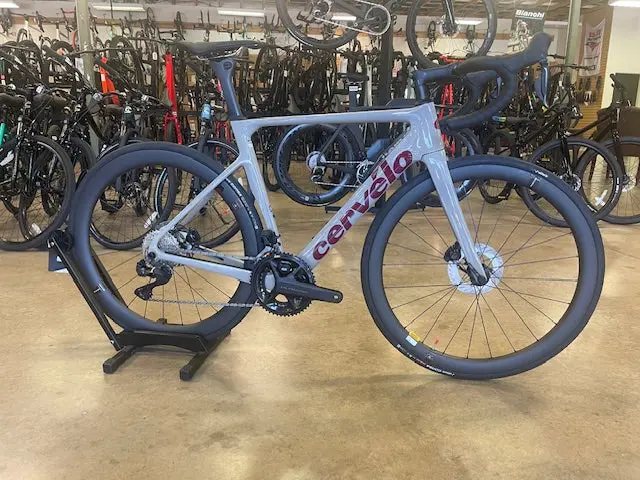 Cervelo Soloist Ultegra Di2 4Iii Reserve 42/49 1