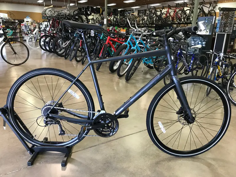 Felt Verza Speed 40 Shimano Altus - Charcoal 1