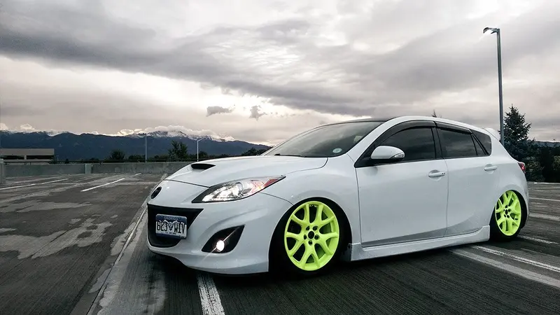 Ford Focus (Mk3)/ Mazda 3 Air Lift Suspension 1