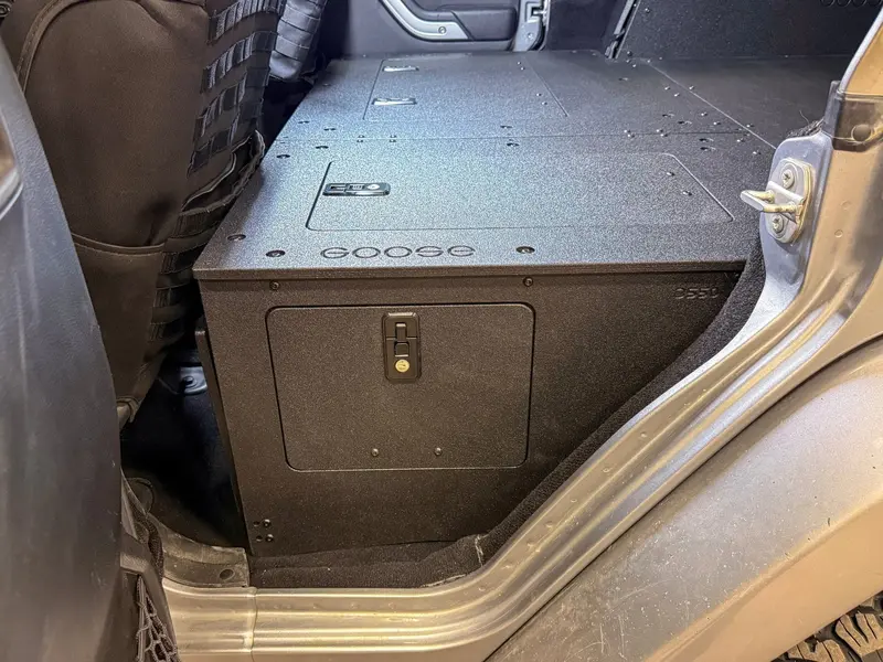 Jeep - Wrangler - 2007-2018 - Jku - 4 Door - Explore Series - Seat Delete Plate System - Second Row - Module Based - 8" Module 1