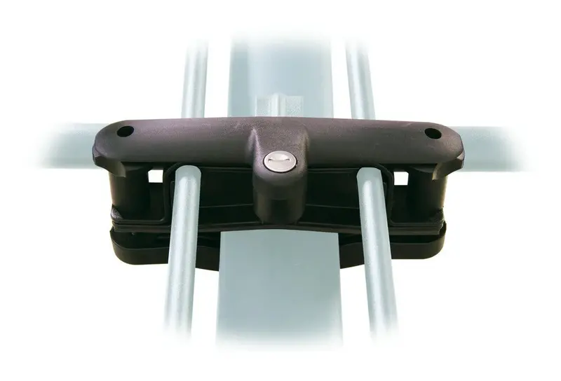 Yakima - Locking Brackets 1