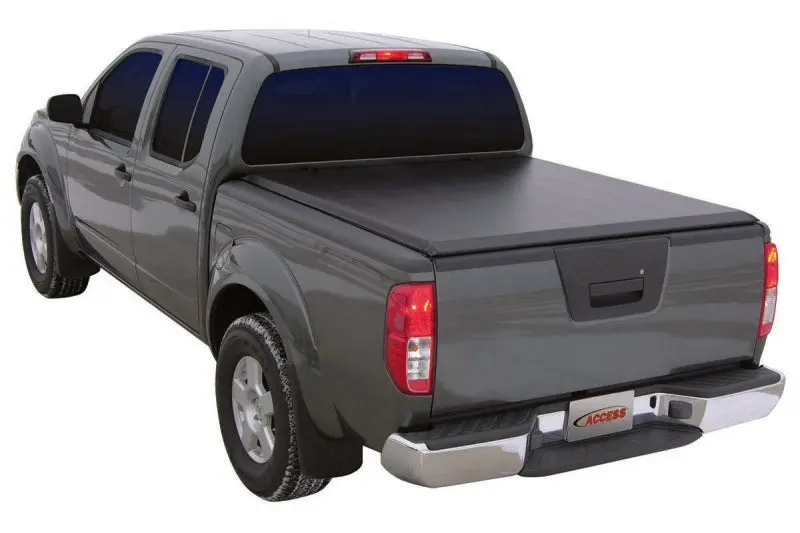 Access Original Roll-Up Bed Cover For 2000–2004 Nissan Frontier Crew Cab (4'6" Bed) 1