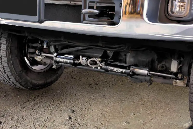Fabtech Dual Steering Stabilizer System – Opposing-Style Design With 2.25-Inch Reservoir Shocks For 2005–2021 Ford F-250/F-350 4Wd 1